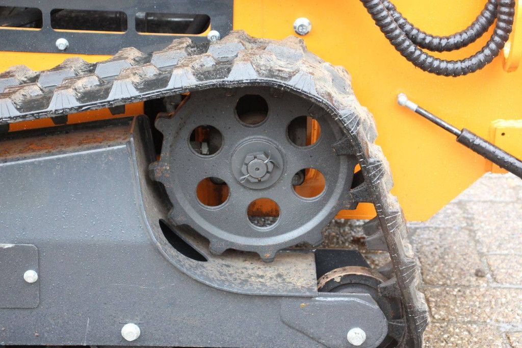 Landhero Benzin-Kompaktlader