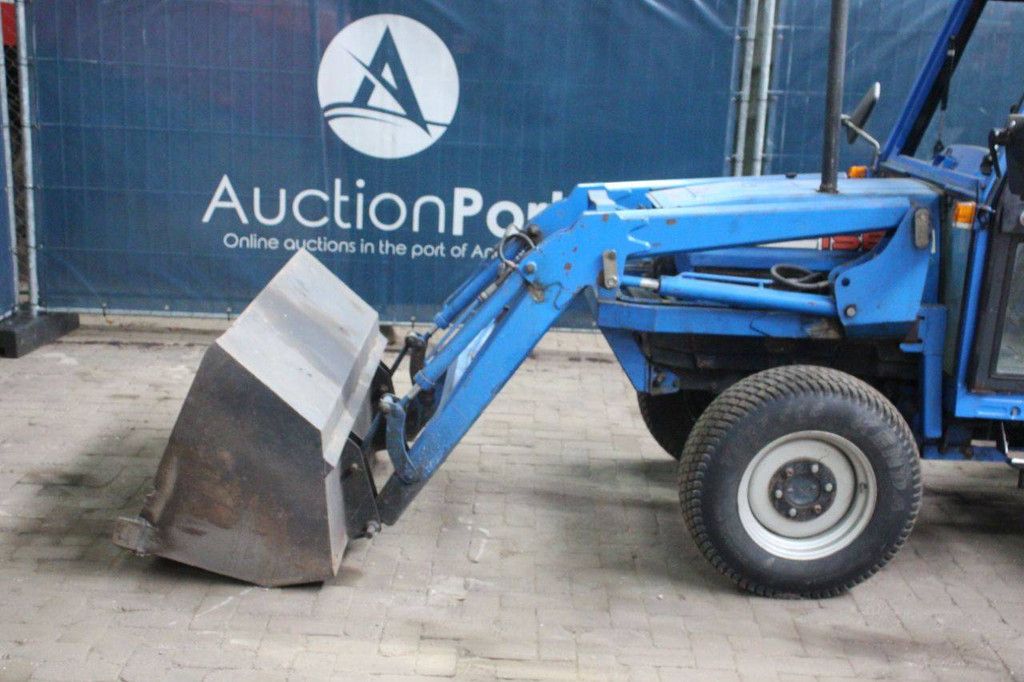 Baggerlader Iseki 530 Diesel 22kW