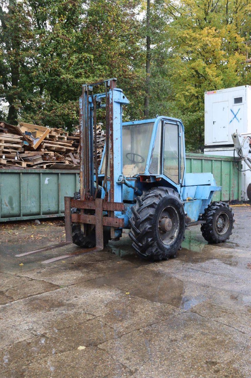 Manitou M430CP Diesel-Geländestapler, Baujahr 1990