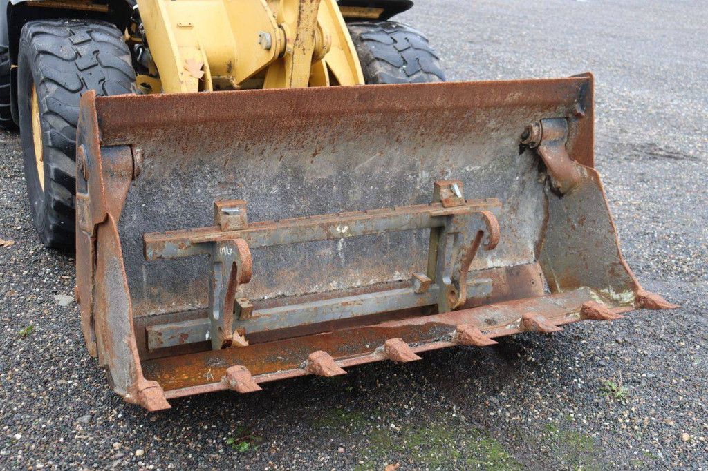 Wiellader Caterpillar 906H Diesel 55kW 2011