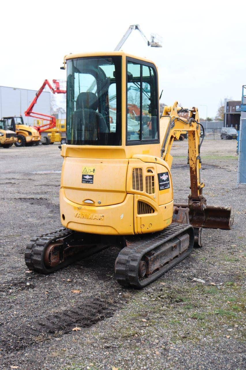 Mini excavator Yanmar VIO20-4 Diesel 14.3kW 2012