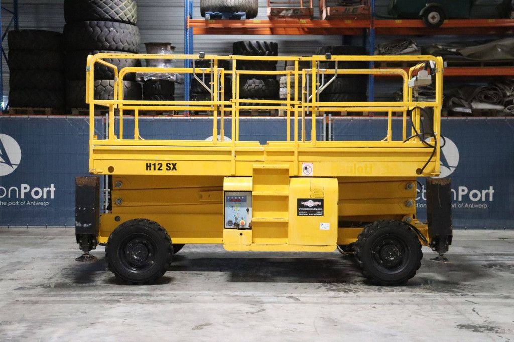 Schaarlift Haulotte H12 SX Diesel 12m