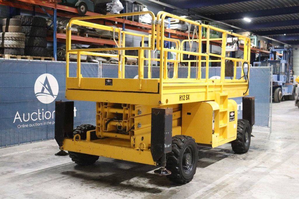 Schaarlift Haulotte H12 SX Diesel 12m