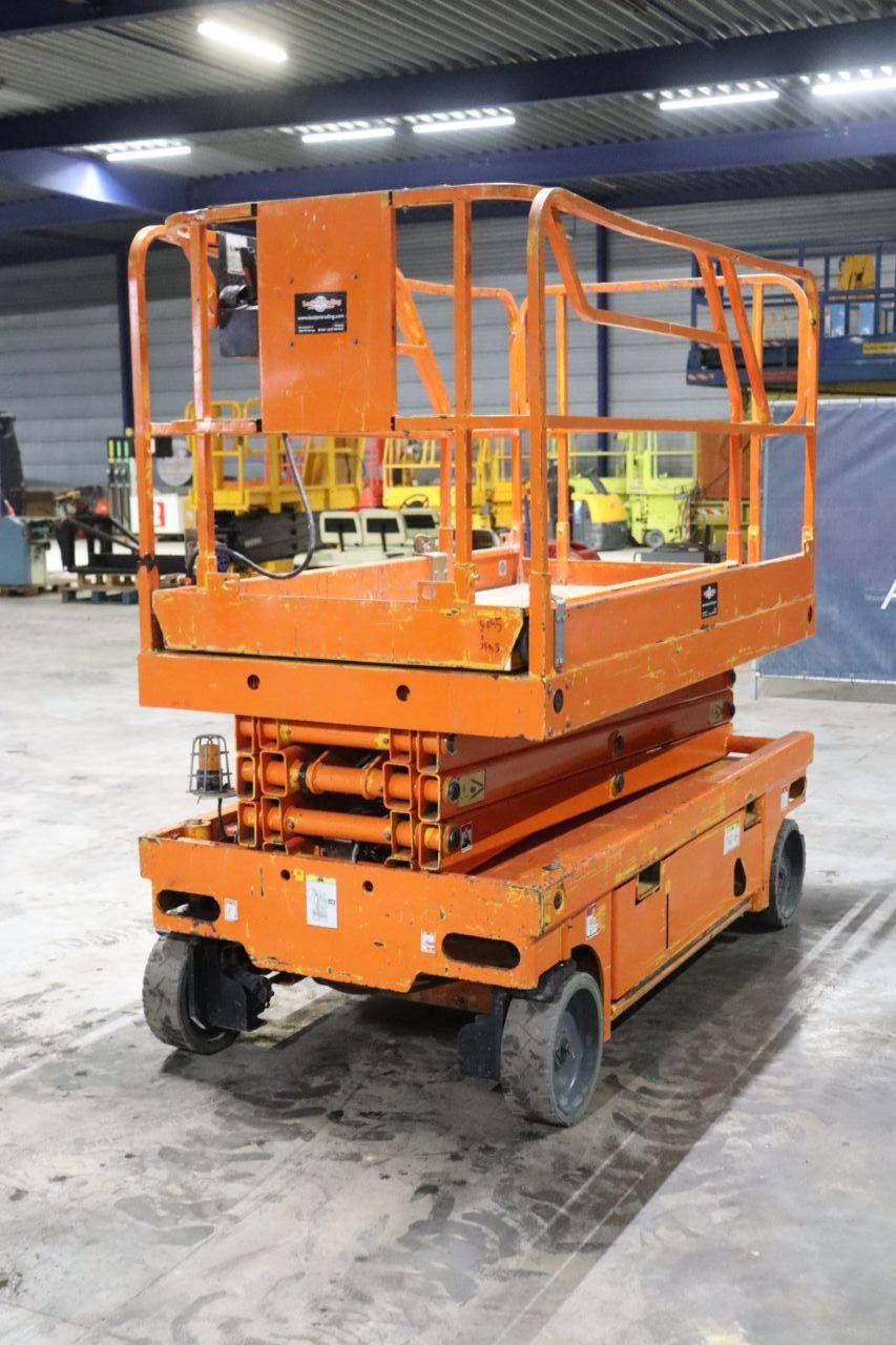 Scherenbühne Haulotte Compact 10 Electric 10m 2008