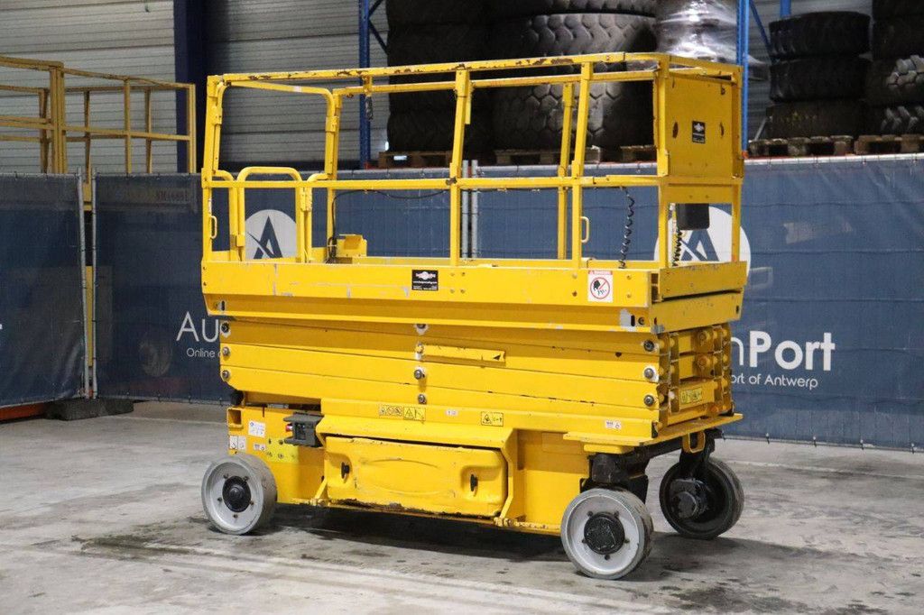 JLG 2646ES Elektrische Scherenbühne 9,9 m