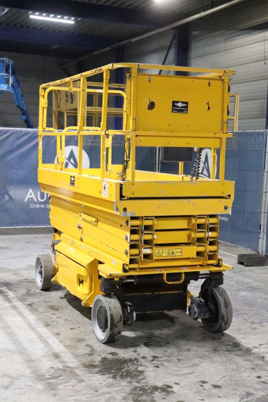 JLG 2646ES Elektrische Scherenbühne 9,9 m