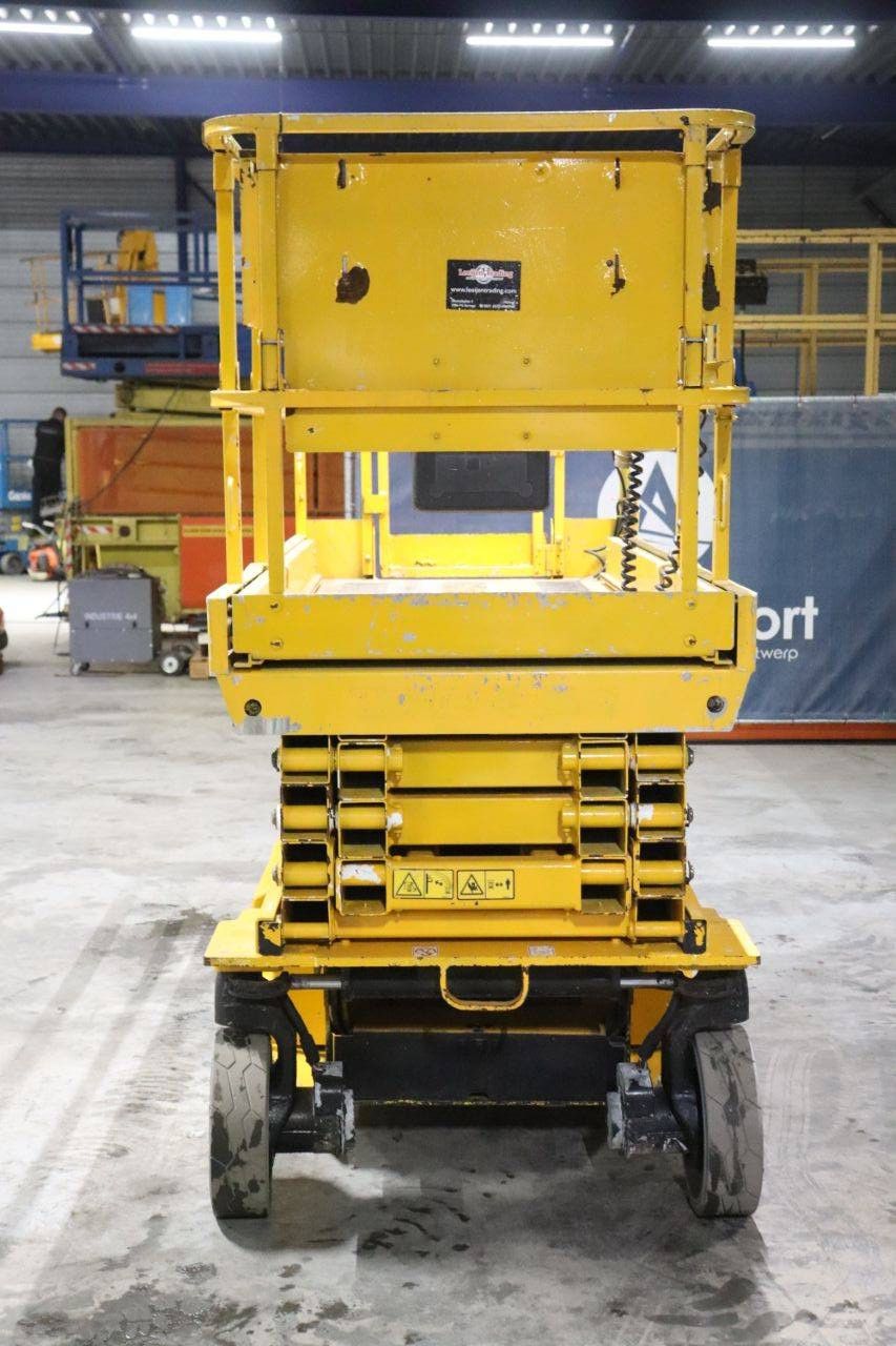 JLG 2646ES Elektrische Scherenbühne 9,9 m