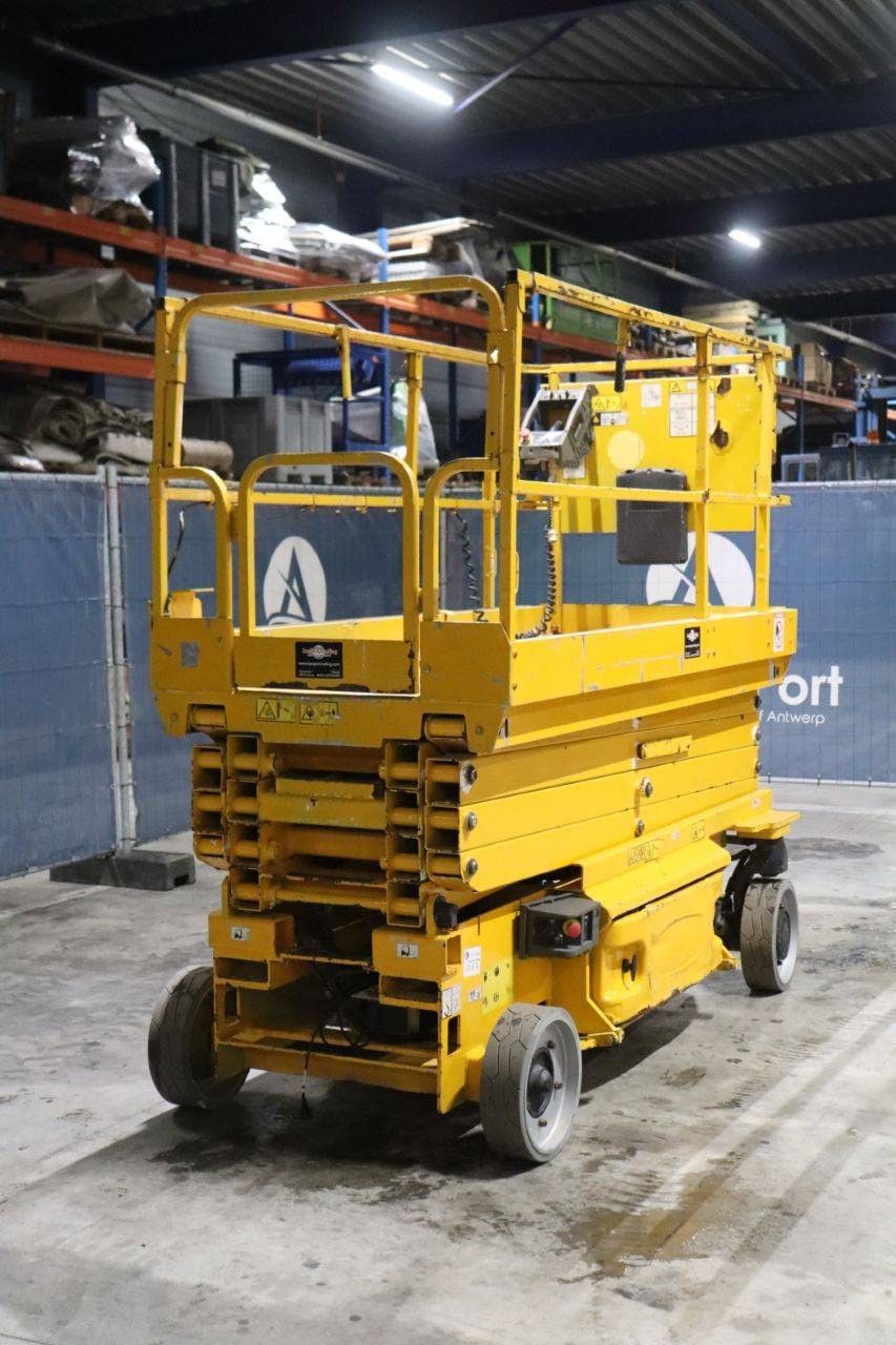 JLG 2646ES Elektrische Scherenbühne 9,9 m