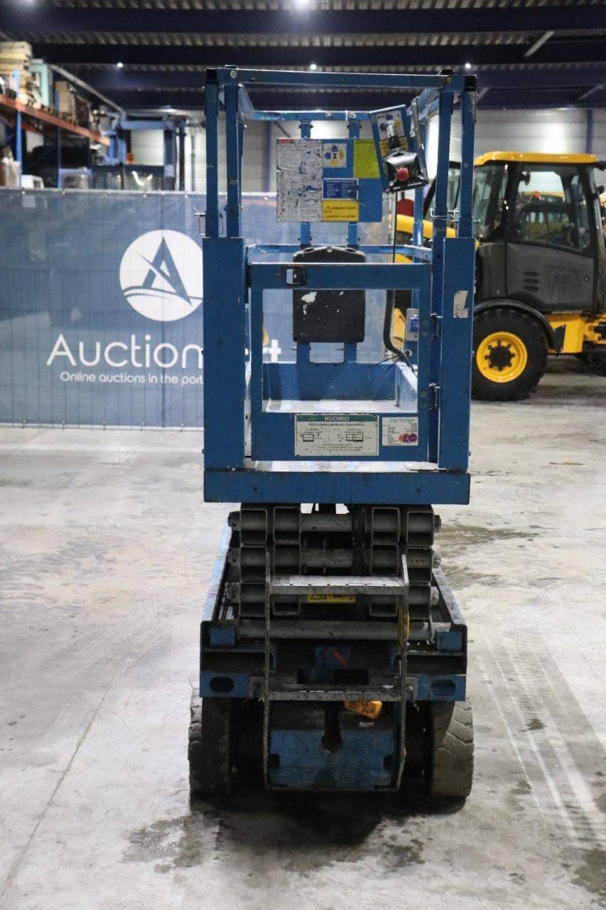 Scissor lift Genie GS-1932 Electric 7.6m 2007