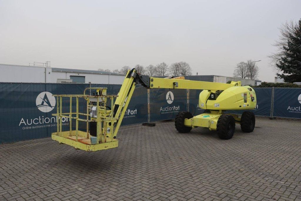 Knikarmhoogwerker Haulotte H16TPX Diesel 15.44m 2009