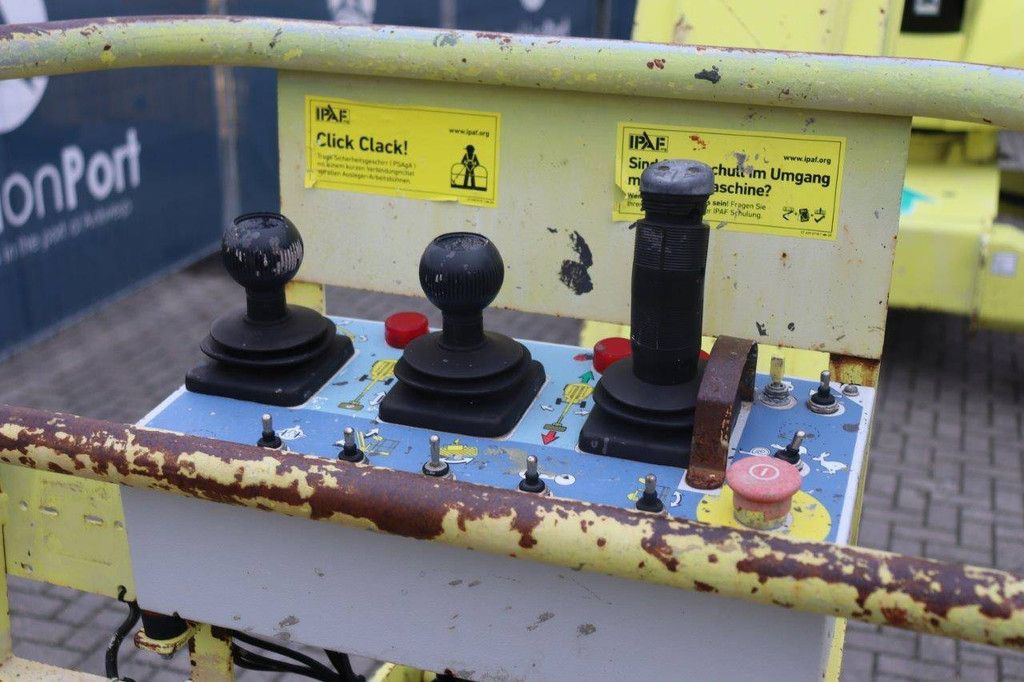 Knikarmhoogwerker Haulotte H16TPX Diesel 15.44m 2009