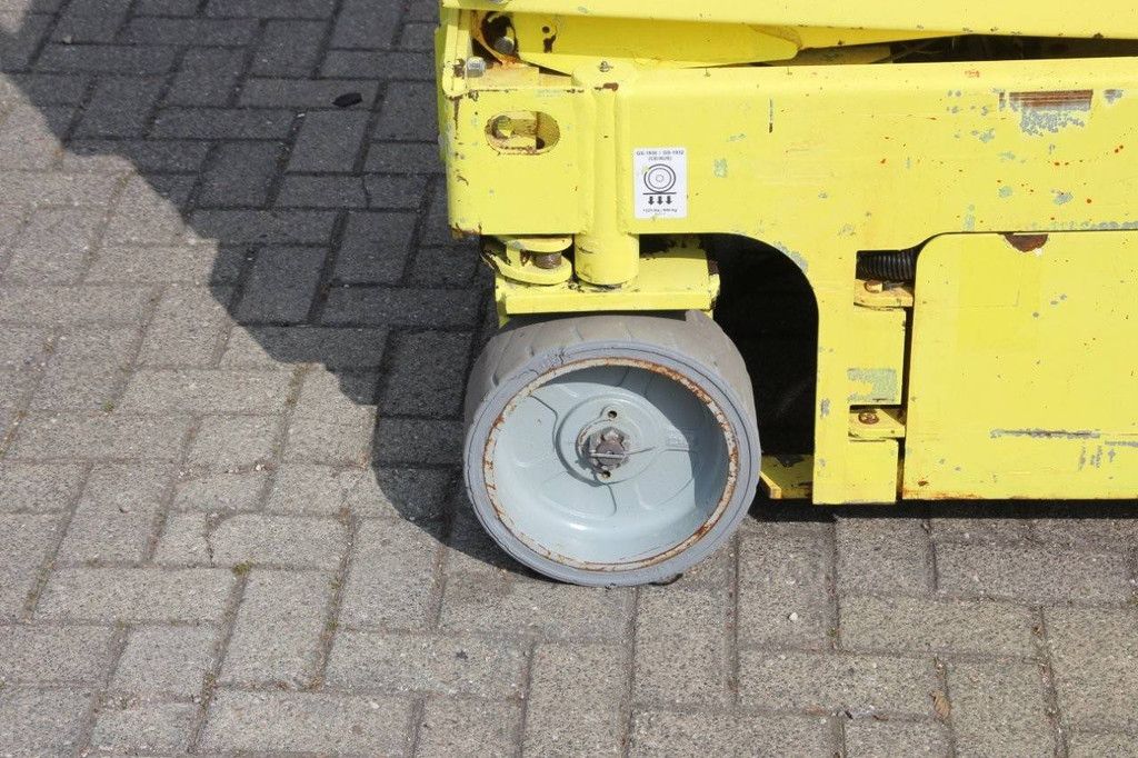 Scissor Lift Genie GS-1932 Electric 7.79m 2008