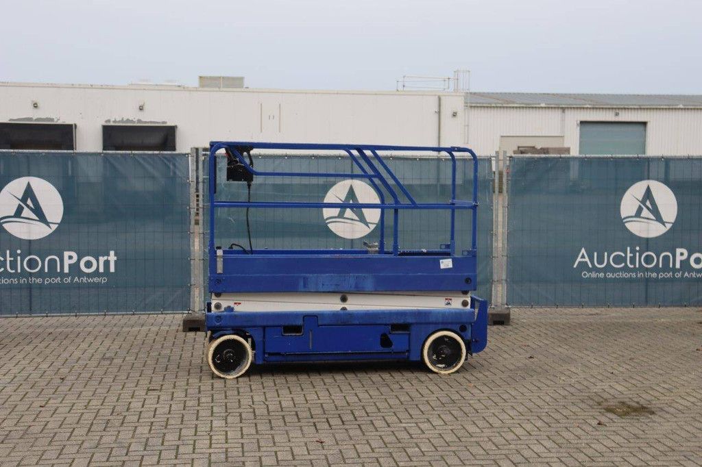 Scissor lift Haulotte COMPACT 8 Electric 8.2m 2011