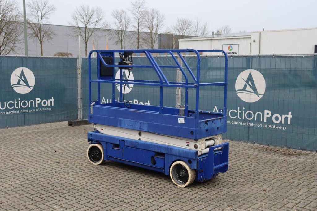 Scissor lift Haulotte COMPACT 8 Electric 8.2m 2011