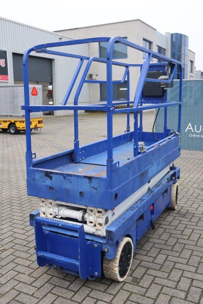 Scissor lift Haulotte COMPACT 8 Electric 8.2m 2011
