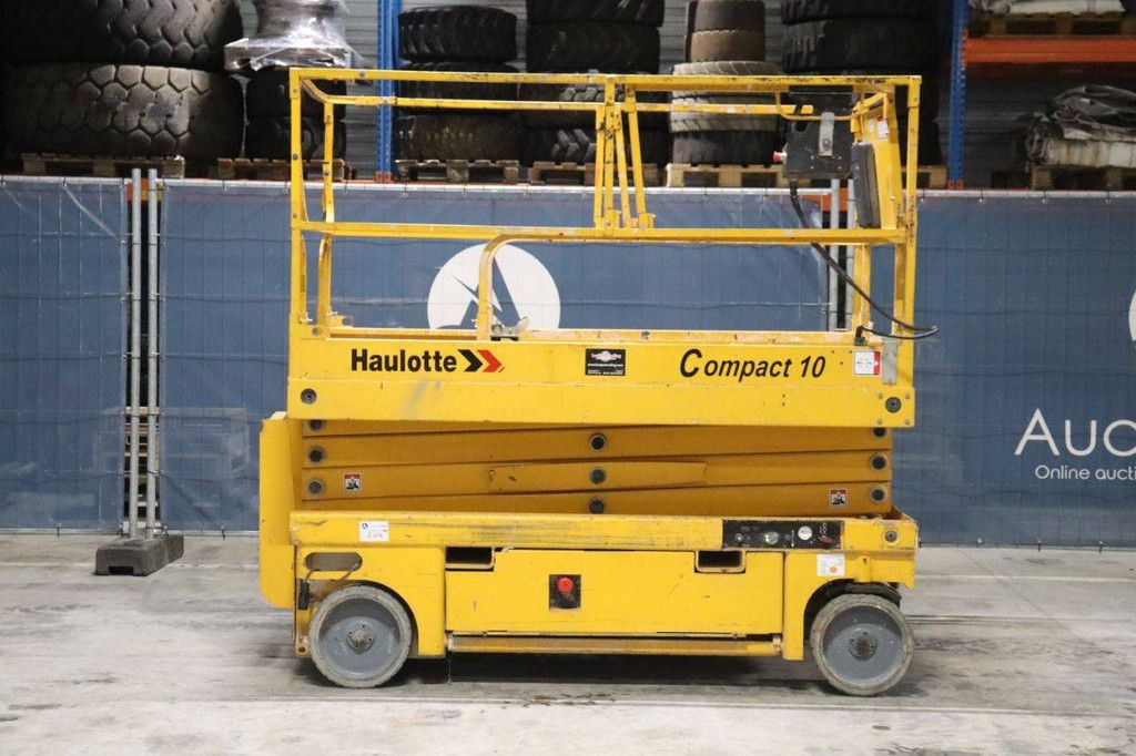 Scissor lift Haulotte Compact 10 Electric 450kg 10m 2008