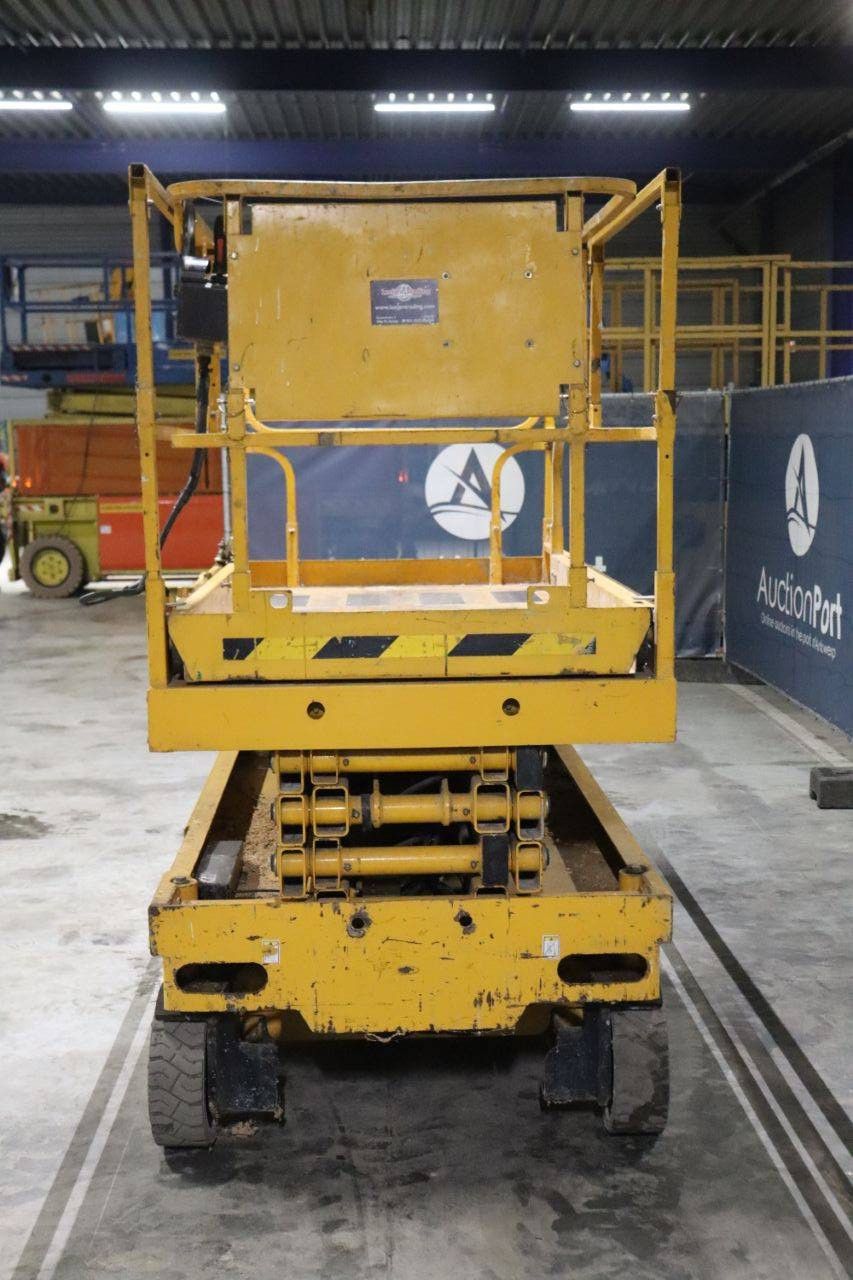 Scissor lift Haulotte Compact 10 Electric 450kg 10m 2008