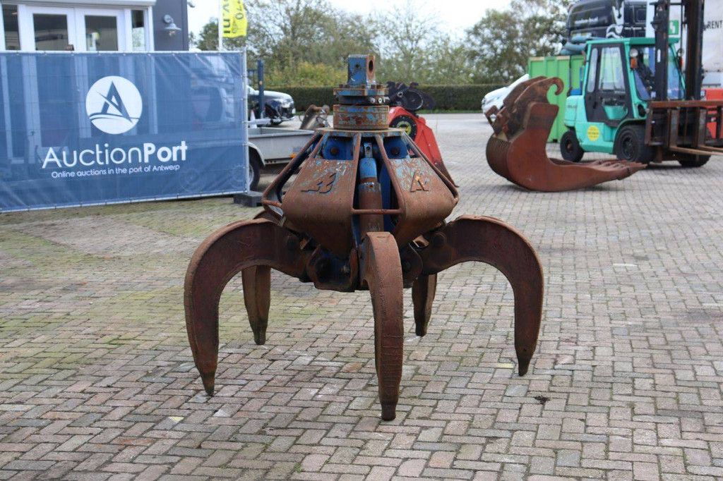 Gripper EP Equipment 61151A180R5 2005