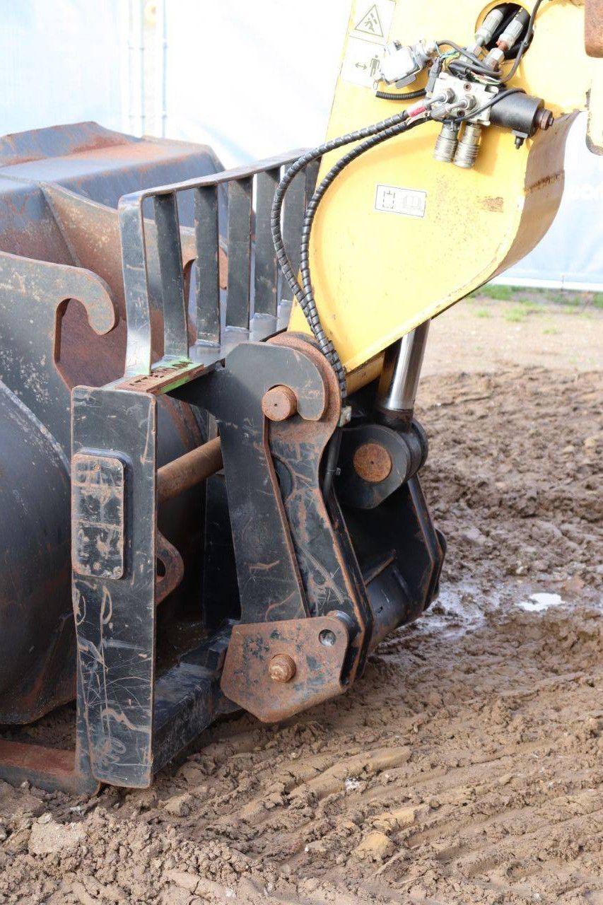 Teleskoplader Caterpillar TH580B Diesel 5000kg 2005