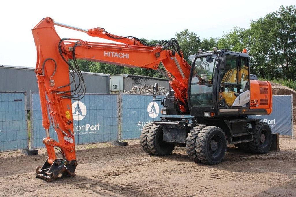 Hitachi ZX140W-5B Diesel-Radbagger, Baujahr 2016