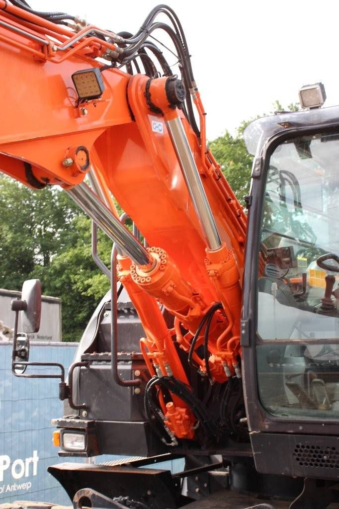 Hitachi ZX140W-5B Diesel-Radbagger, Baujahr 2016