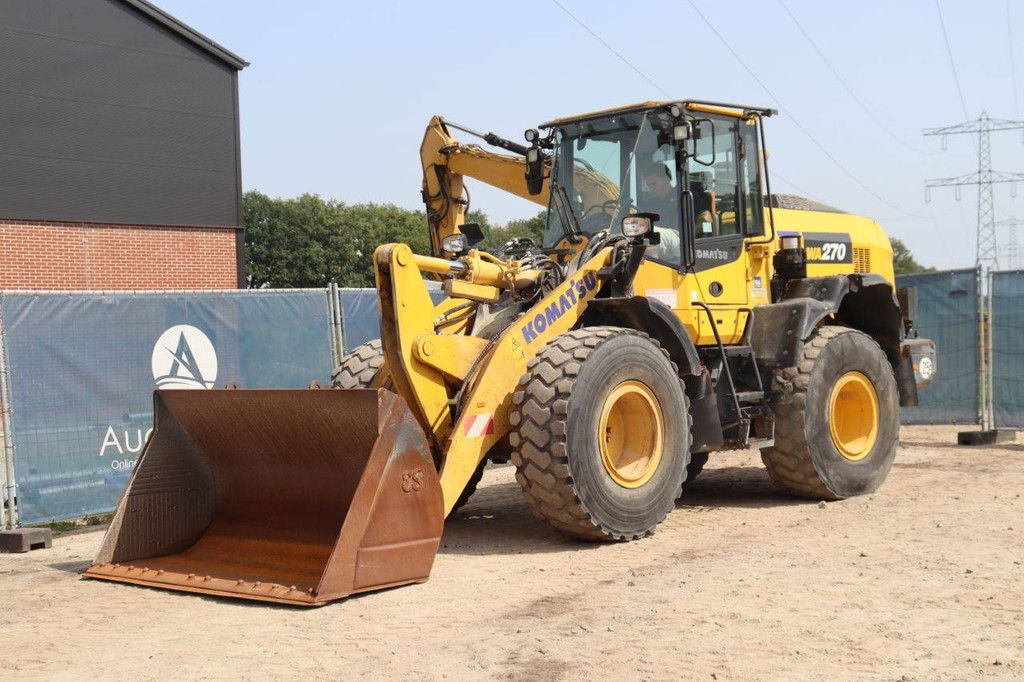 Wiellader Komatsu WA270-8E0 Diesel 2021