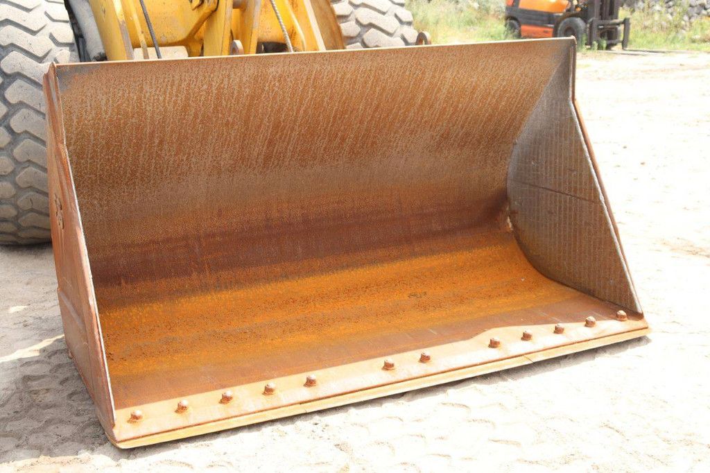 Wiellader Komatsu WA270-8E0 Diesel 2021