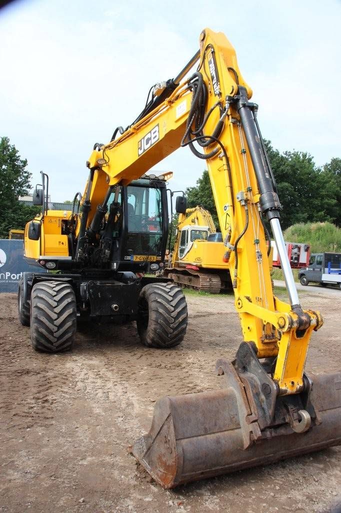 Radbagger JCB JS145 Diesel 2018