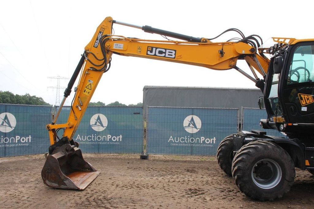 Radbagger JCB JS145 Diesel 2018