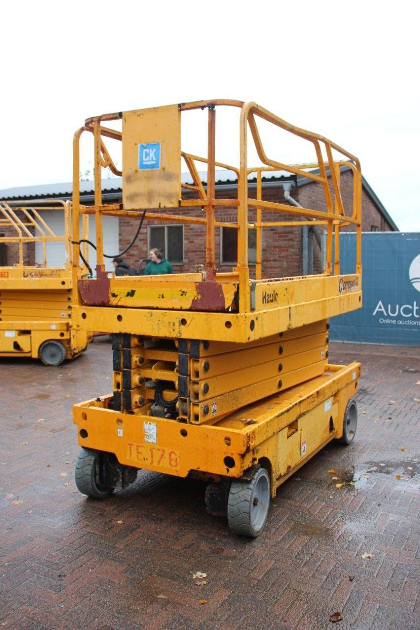 Scherenarbeitsbühne Haulotte Compact 12 Electric 11,75 m 2016