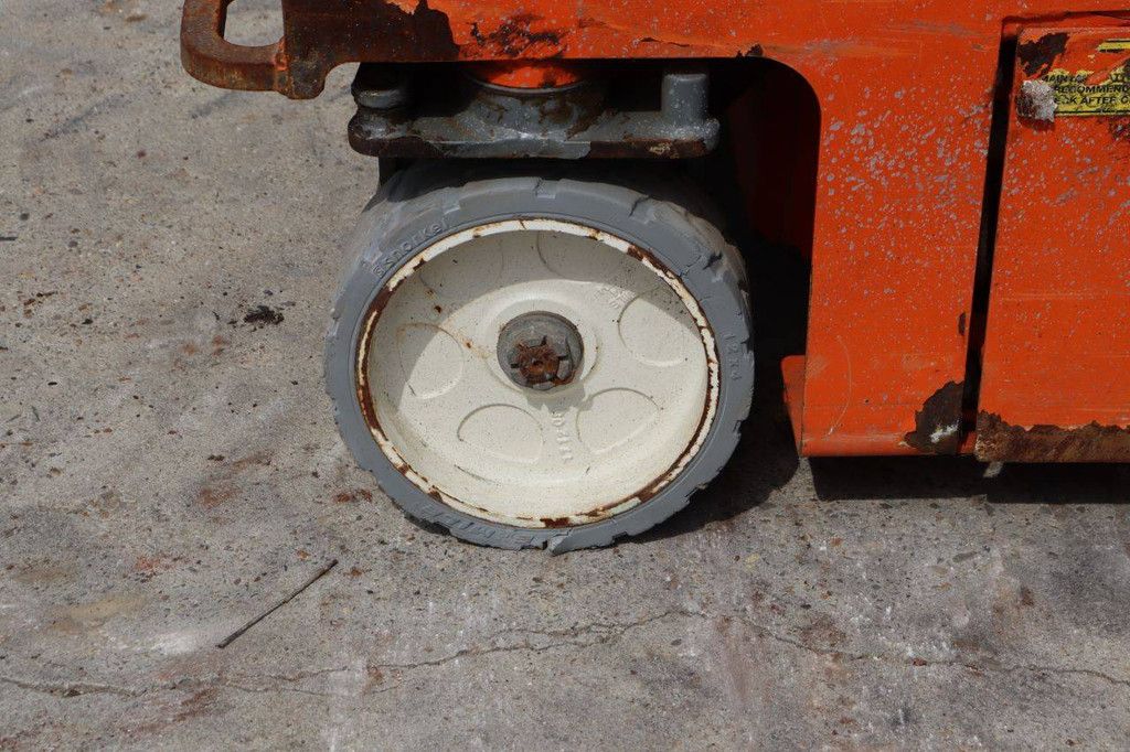 Scissor Lift Snorkel S3219E Electric 7.8m 2016 New