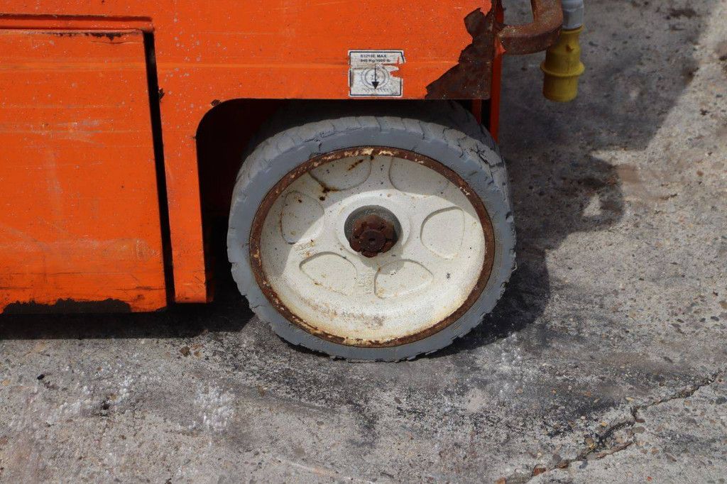 Scissor Lift Snorkel S3219E Electric 7.8m 2016 New