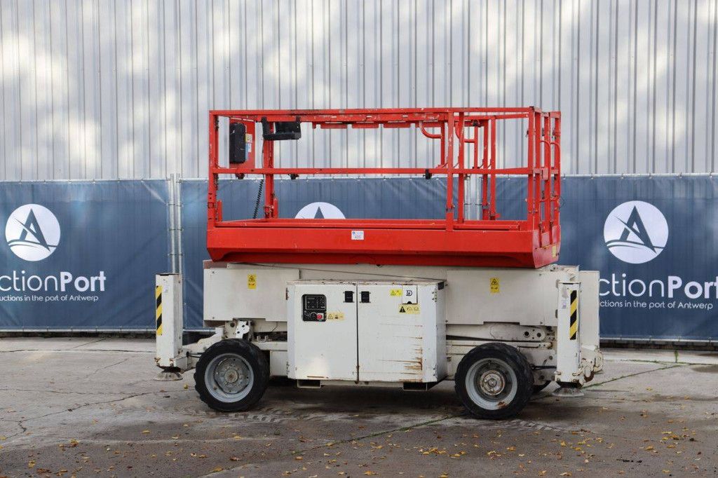 Scherenarbeitsbühne Genie GS 3369 RT Diesel 11,96 m 2015