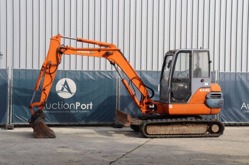 Raupenbagger Hitachi EX45.2 Diesel 26,5 kW 1999