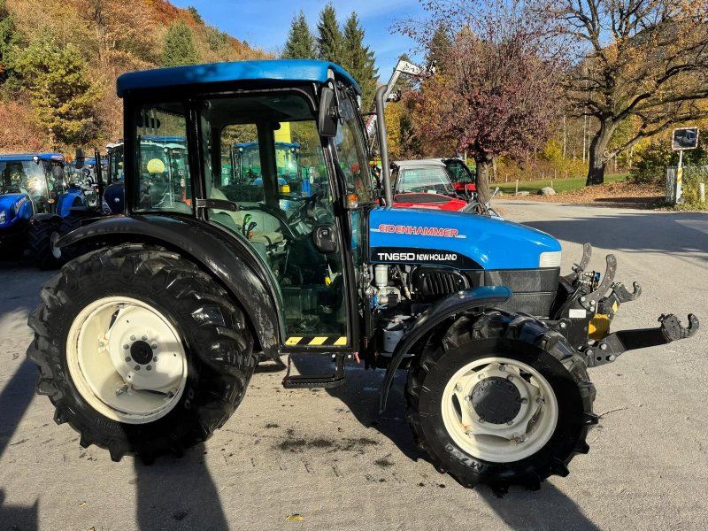 New Holland TN65DA