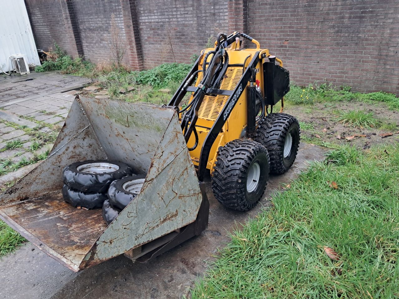 Skidster M10 X / Honda / Giant / Sherpa 100