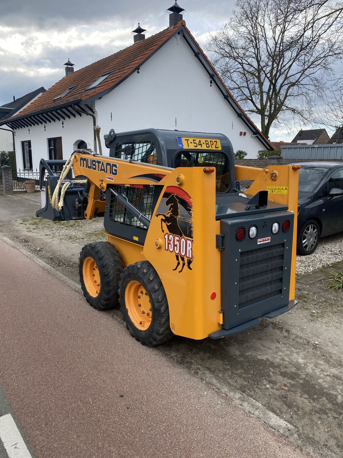 Mustang 1350 R Bobcat slechts 760 uhr gebruikt in manege