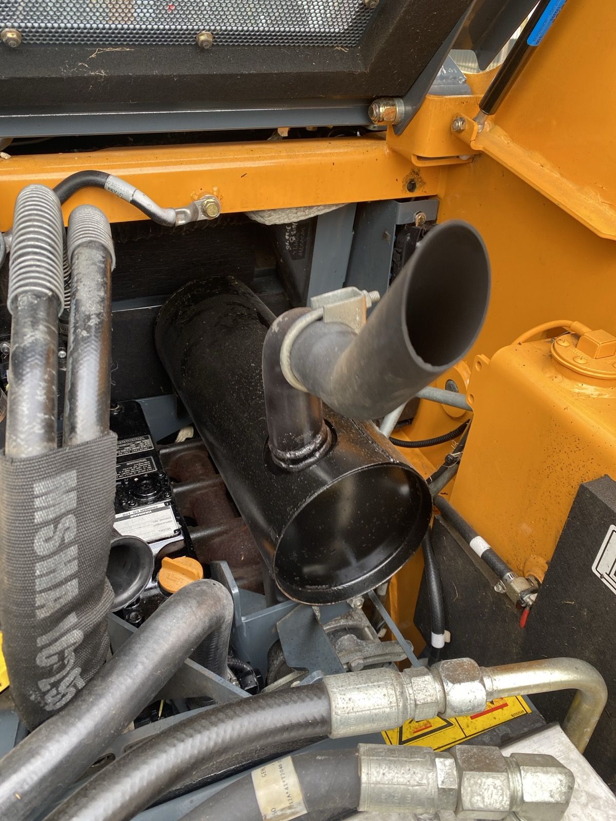 Mustang 1350 R Bobcat slechts 760 uhr gebruikt in manege