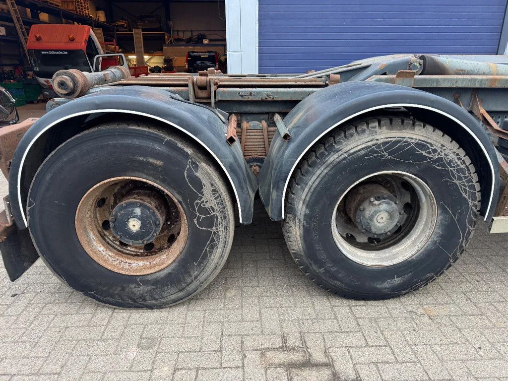 MAN 33.403 **BELGIAN TRUCK-FULL STEEL-MANUAL PUMP**
