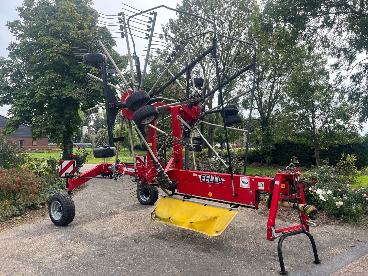 Fella TS 880, dubbele hark