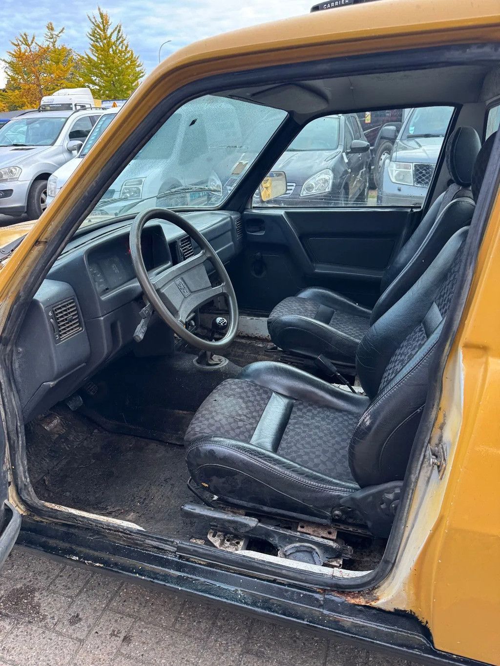 Peugeot 504 **DIESEL-FRENCH ORIGIN**