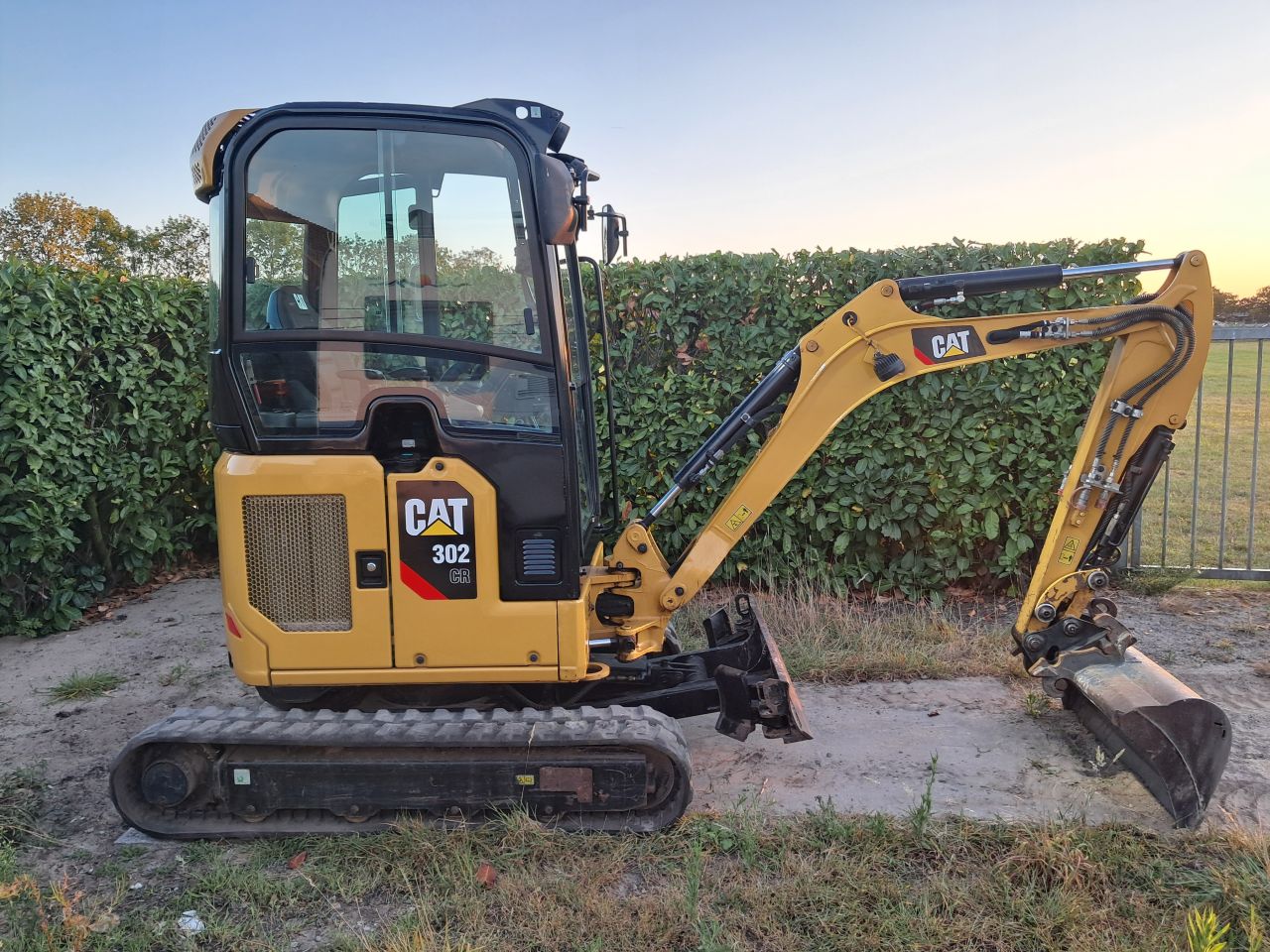 Minigraver Caterpillar 302 CR ( Bj 2020 ) Sloop-sorteer / Kraan