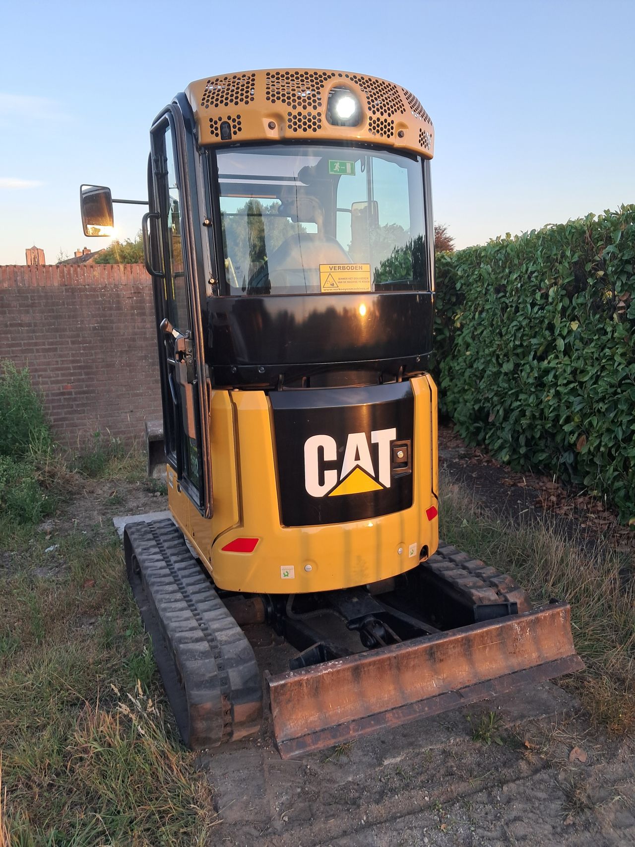 Minigraver Caterpillar 302 CR ( Bj 2020 ) Sloop-sorteer / Kraan