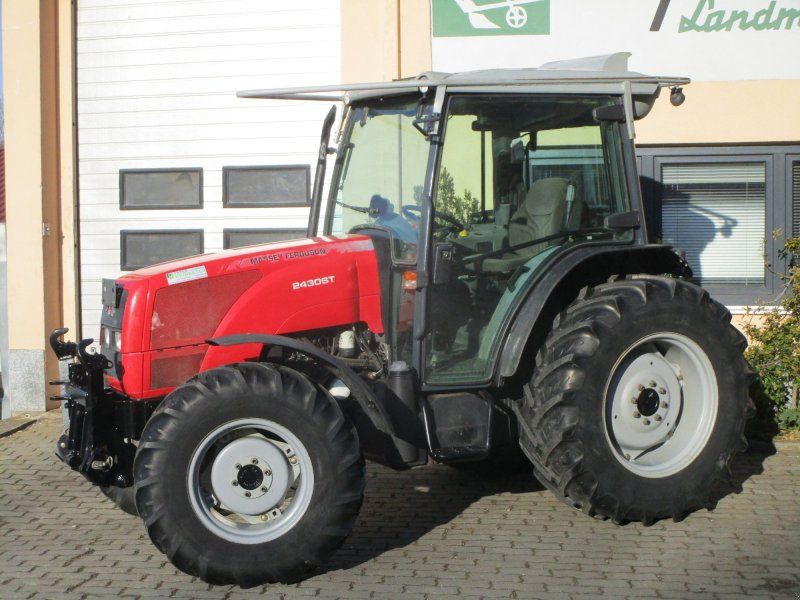 Massey Ferguson 2430