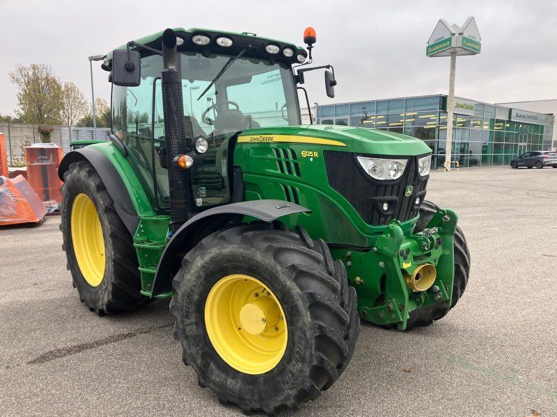 John Deere 6125R