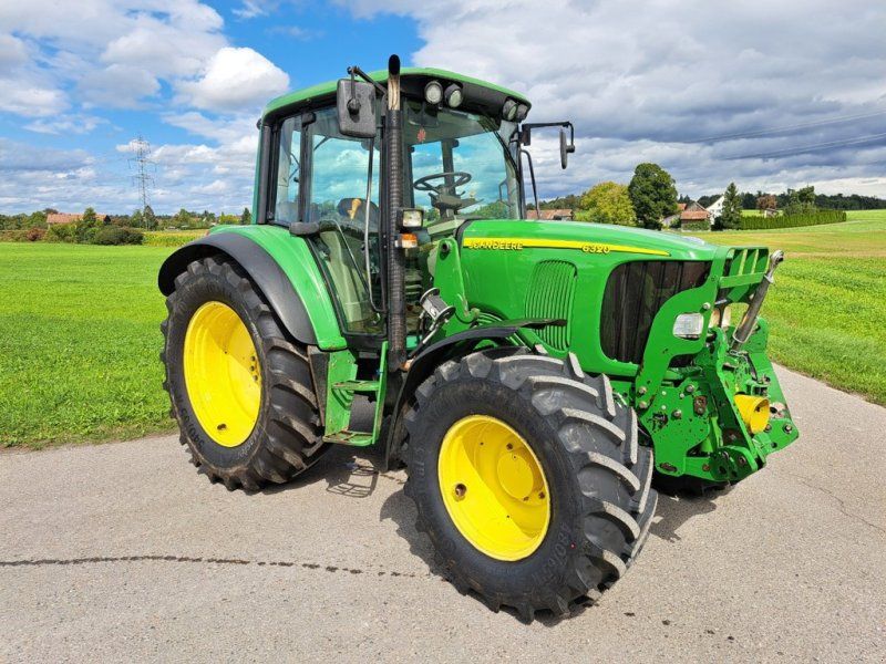 John Deere 6320