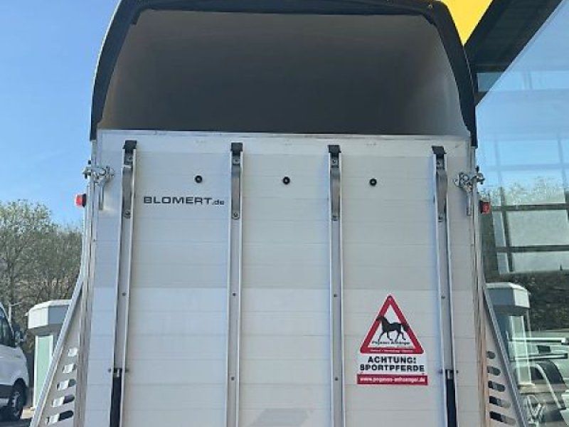 Blomert Nairobi 2 Pferde Alu 1.Hand 2,4t.