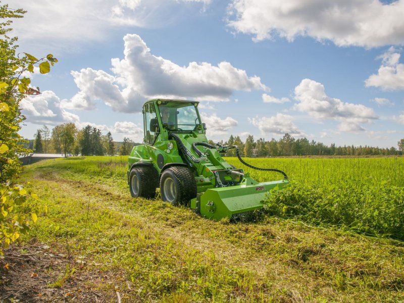 At Anbaugerät Schlegelmulcher