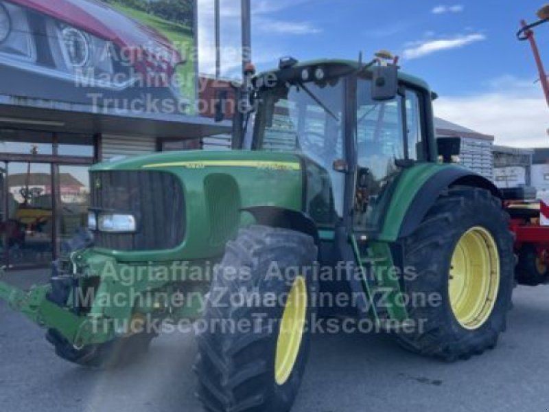 John Deere 6920