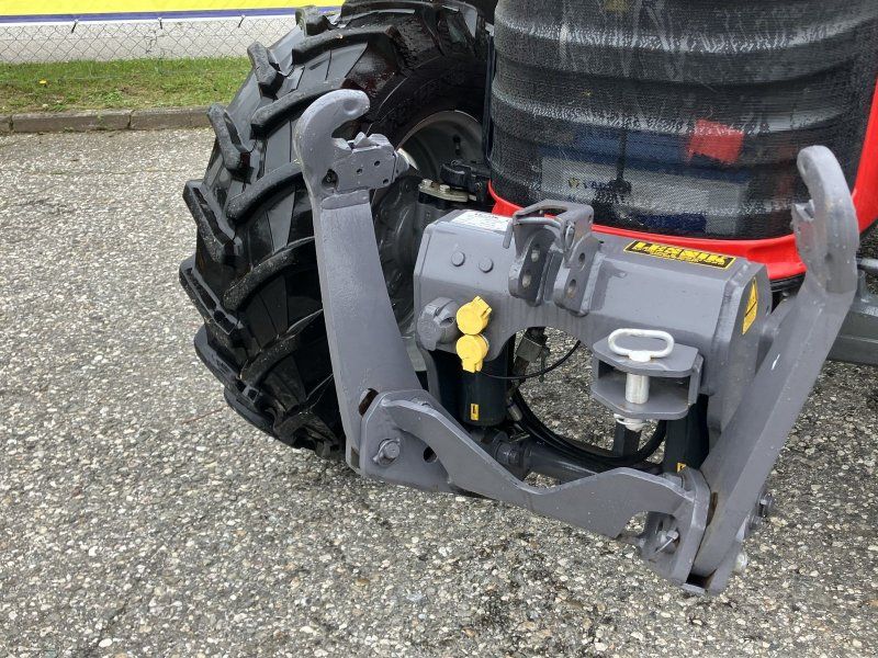 Massey Ferguson 4708